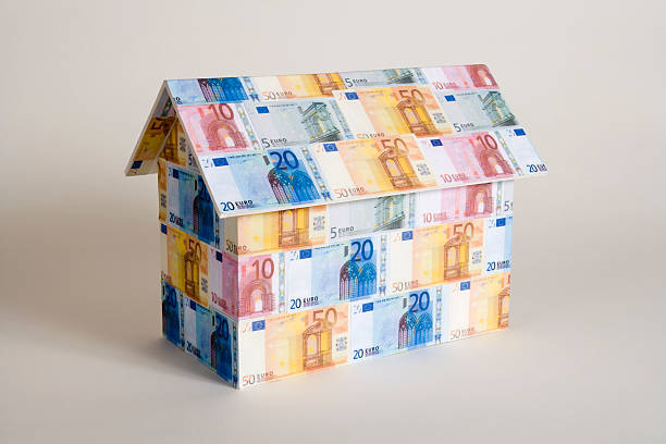 Using a Second Mortgage to Consolidate Debt: A Straightforward Guide